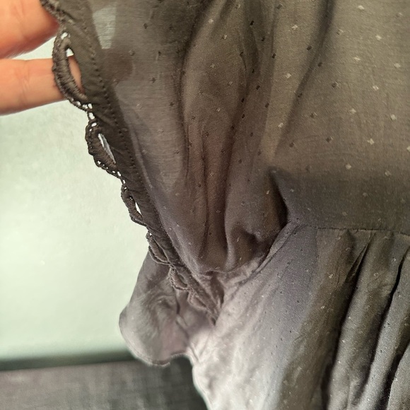 Vero Moda  Grey Dobby Lace Top EUC Size M - Picture 2 of 6